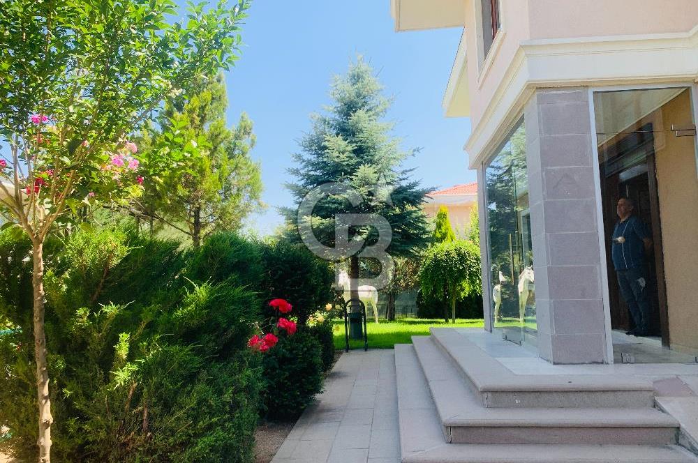 GÖLBAŞINDA SİTE İÇİ ÇELİK KONSTRÜKSİYON SATILIK 5+1 VİLLA