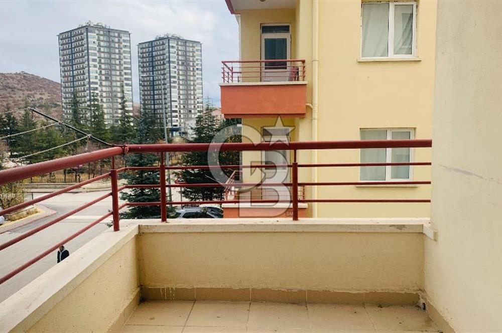 ALTINDAĞ KARAPÜRÇEKTE İKİ PARK ARASI ASANSÖRLÜ SATILIK 3+1 DAİRE