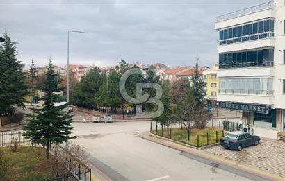 ALTINDAĞ KARAPÜRÇEKTE İKİ PARK ARASI ASANSÖRLÜ SATILIK 3+1 DAİRE