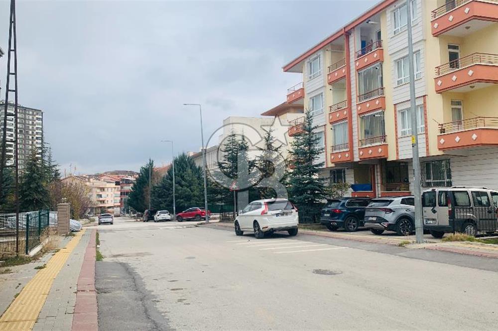 ALTINDAĞ KARAPÜRÇEKTE İKİ PARK ARASI ASANSÖRLÜ SATILIK 3+1 DAİRE