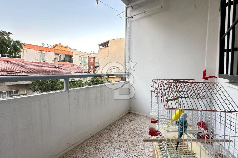 Buca Hürriyet Mahallesi Satılık 3+1 Merkezi Daire