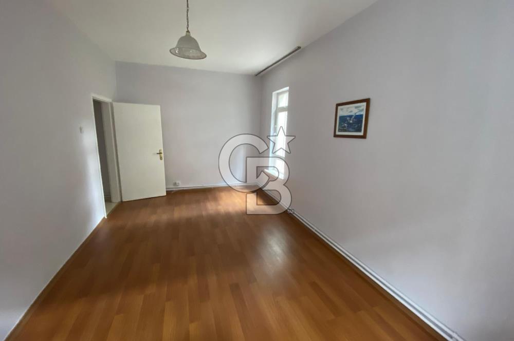 GAZiOSMANPAŞA HİRFANLI SOKAK'ta 4+1 SATILIK DAİRE