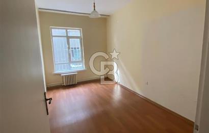 GAZiOSMANPAŞA HİRFANLI SOKAK'ta 4+1 SATILIK DAİRE