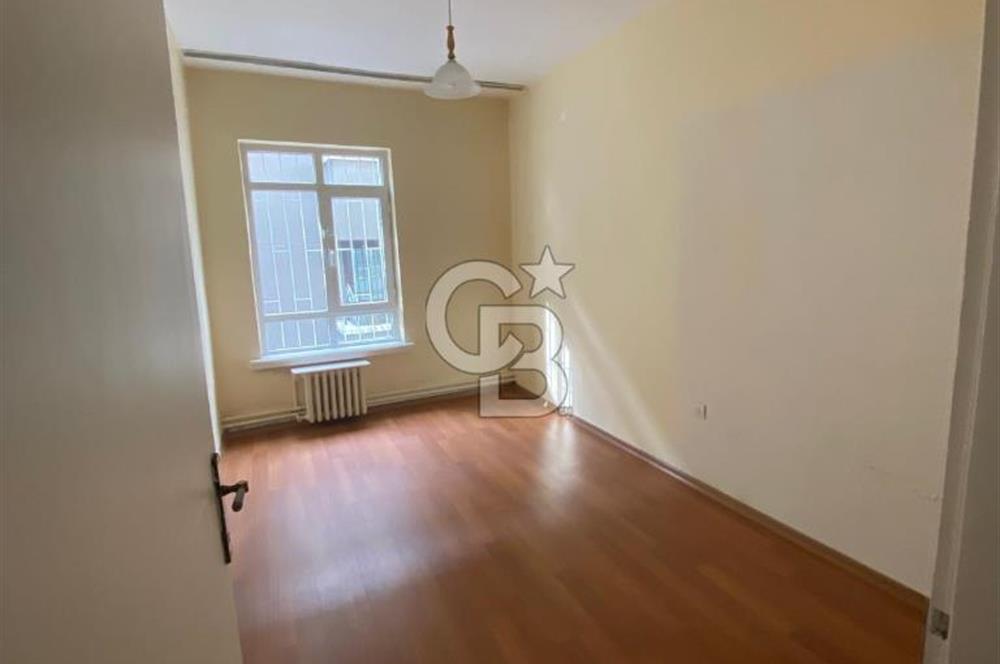 GAZiOSMANPAŞA HİRFANLI SOKAK'ta 4+1 SATILIK DAİRE