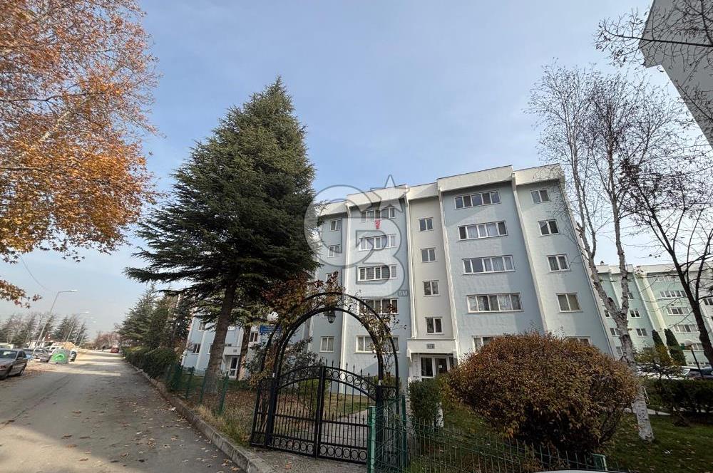 KONUTKENT OYAK 9 SITESIN'DE 3+1 SATILIK DAIRE