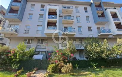 Seyrek'te Havuzlu ve Yeşillikli Site Eşyalı Kiralık 1+1