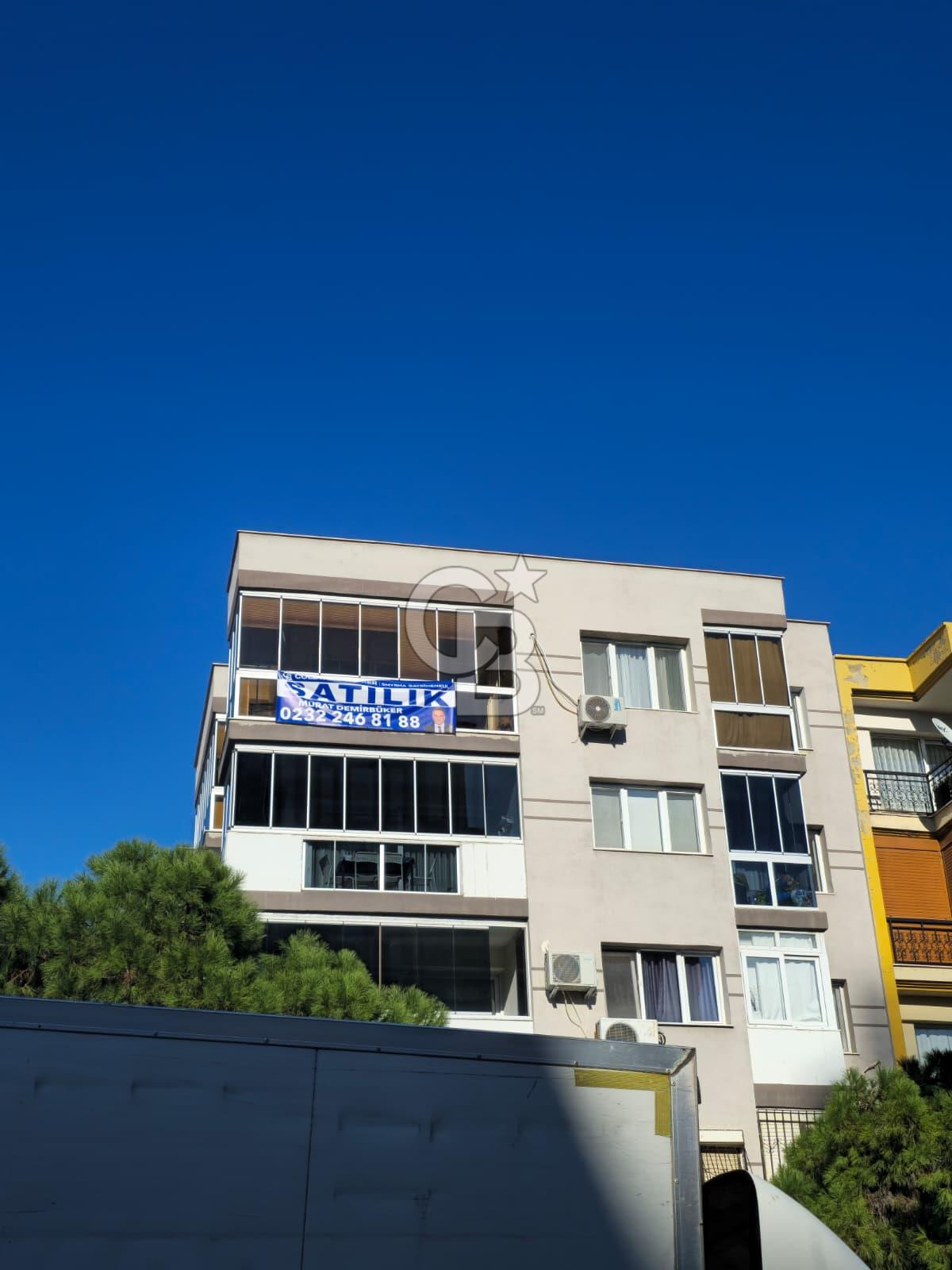  BASIN SİTESİ'NDE YENİLENMİŞ, DENİZ MANZARALI LÜKS DAİRE