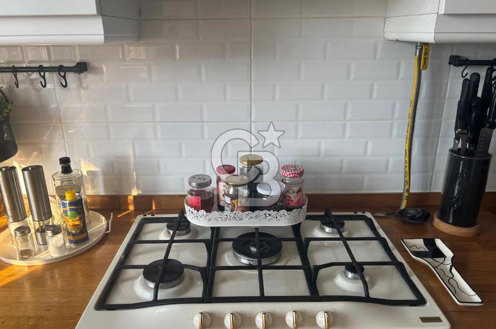  BASIN SİTESİ'NDE YENİLENMİŞ, DENİZ MANZARALI LÜKS DAİRE