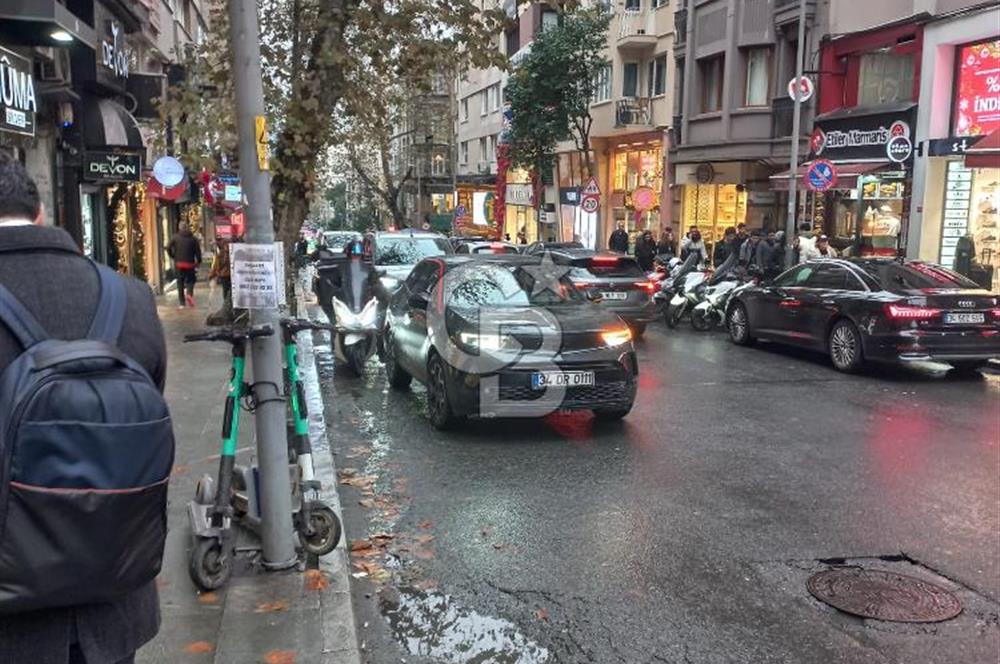 NİŞANTAŞI HACI MANSUR SOK. AYCİBİN PASAJINDA KİRALIK BÜRO-OFİS