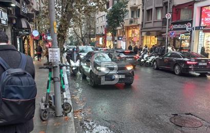 NİŞANTAŞI HACI MANSUR SOK. AYCİBİN PASAJINDA KİRALIK BÜRO-OFİS