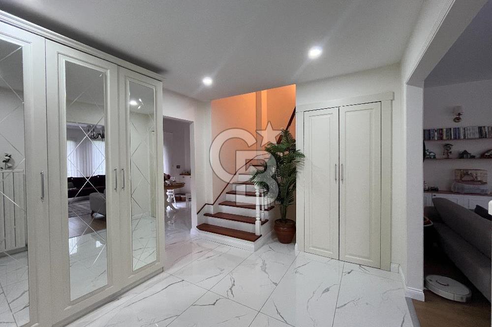 BEYLİKDÜZÜ SİTE İÇİ YABANCI SATIŞA UYGUN SATILIK VİLLA