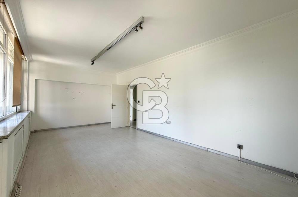 MÜKEMMEL KONUMDA, ÖN CEPHE, 125 M2