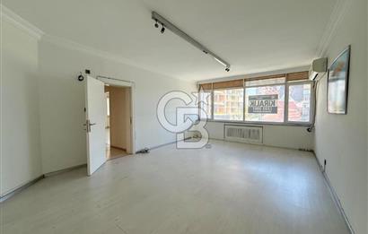 MÜKEMMEL KONUMDA, ÖN CEPHE, 125 M2