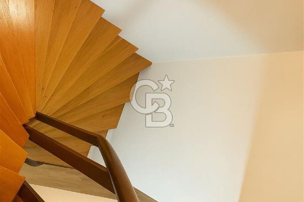 Ankara Çankaya Koru Mahallesinde 5+2 Bitişik Villa – 260 m² Net, 320 m² Brüt