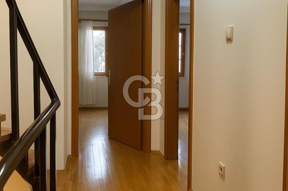 Ankara Çankaya Koru Mahallesinde 5+2 Bitişik Villa – 260 m² Net, 320 m² Brüt