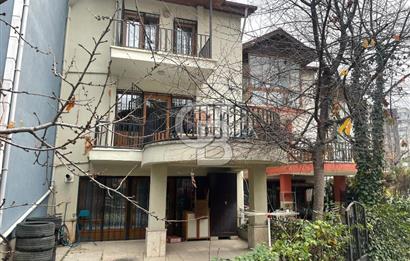 Ankara Çankaya Koru Mahallesinde 5+2 Bitişik Villa – 260 m² Net, 320 m² Brüt