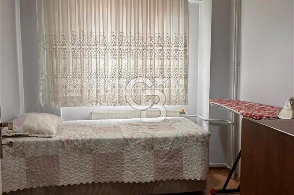 BORNOVA MANAVKUYU'DA SATILIK 3+1 DAİRE