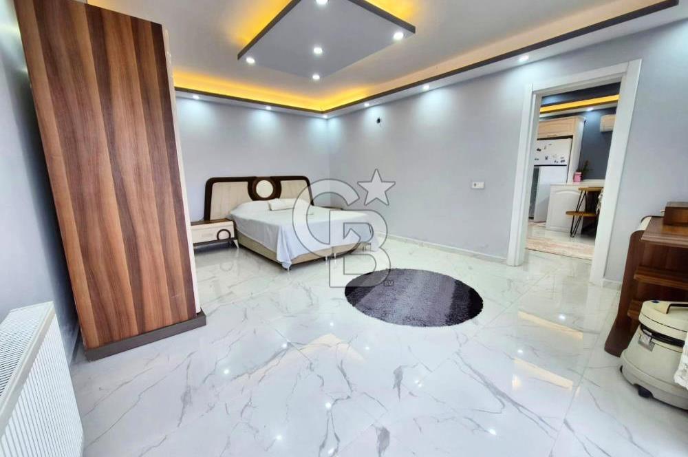 ÇEŞME MUSALLA'DA SATILIK TRİPLEX 10+4 İKİ HAVUZLU İKİZ VİLLA