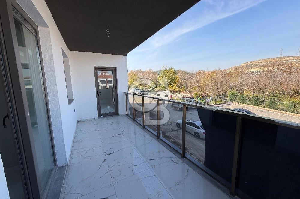 Şemikler’de  Satılık ara kat Lüx 2+1 Daire