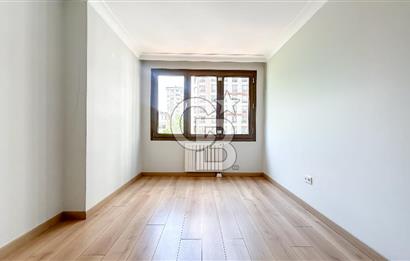 Erenköy'de Elit Binada 4+1 Kiralık 