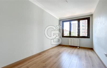 Erenköy'de Elit Binada 4+1 Kiralık 