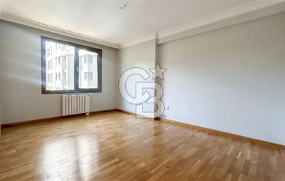 Erenköy'de Elit Binada 4+1 Kiralık 