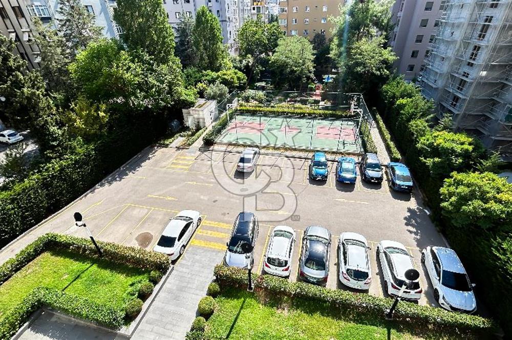 Erenköy'de Elit Binada 4+1 Kiralık 