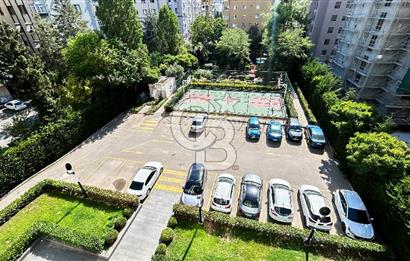 Erenköy'de Elit Binada 4+1 Kiralık 