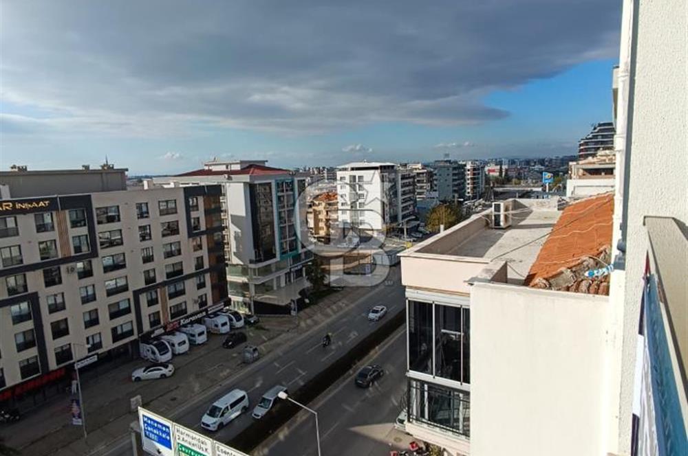 Küçük Çiğli – Anadolu Caddesi Üzerinde, Eşsiz Lokasyonlu 3+1 Daire!