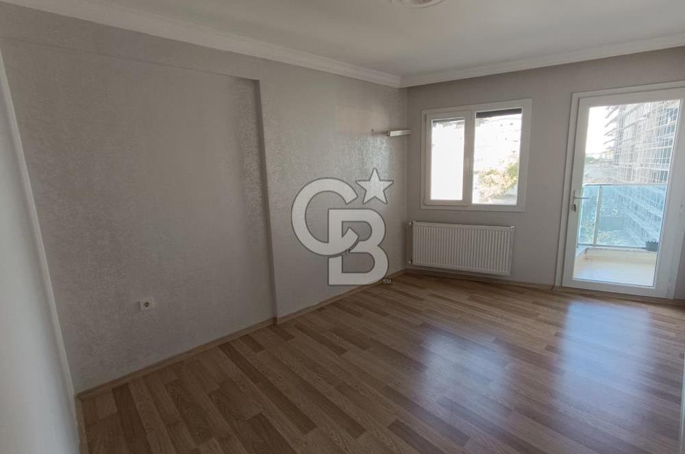 Küçük Çiğli – Anadolu Caddesi Üzerinde, Eşsiz Lokasyonlu 3+1 Daire!
