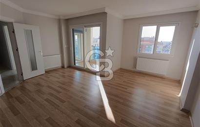 Küçük Çiğli – Anadolu Caddesi Üzerinde, Eşsiz Lokasyonlu 3+1 Daire!