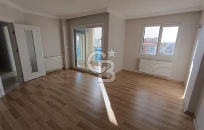 Küçük Çiğli – Anadolu Caddesi Üzerinde, Eşsiz Lokasyonlu 3+1 Daire!