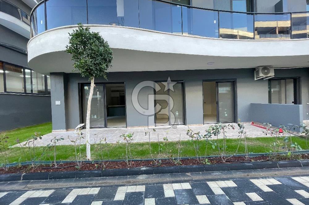 Kuşadası My Suits'te Havuz Cepheli 2+1 Daire