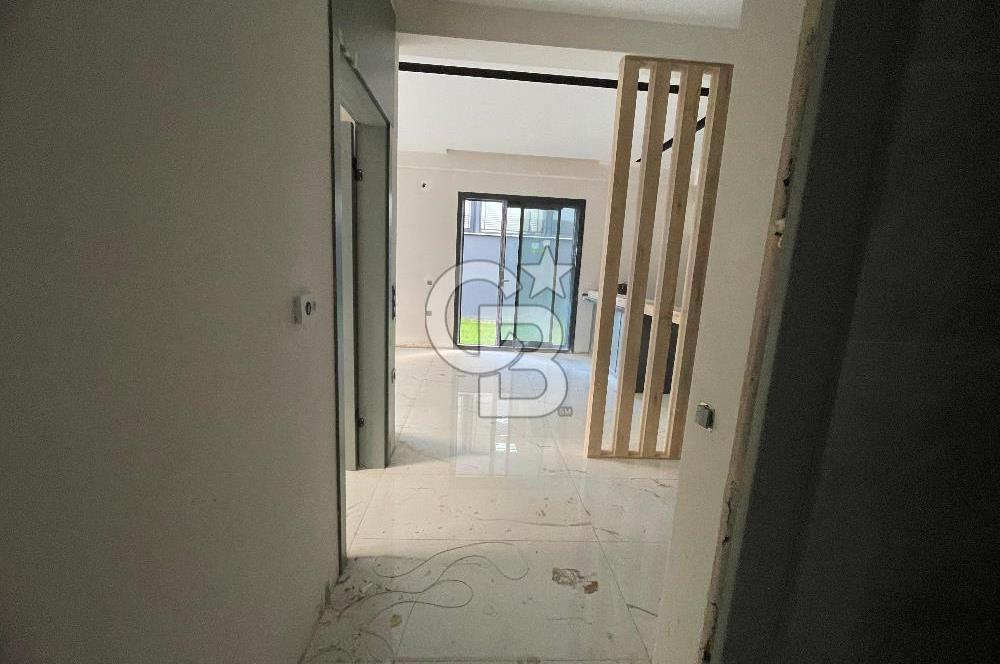 Kuşadası My Suits'te Havuz Cepheli 2+1 Daire