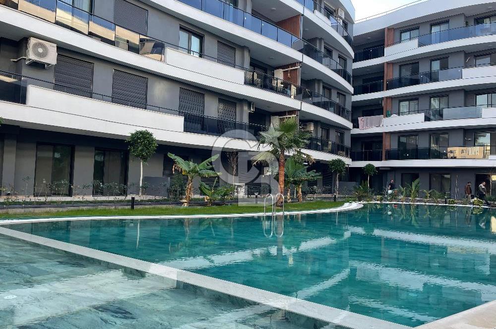 Kuşadası My Suits'te Havuz Cepheli 2+1 Daire