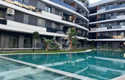 Kuşadası My Suits'te Havuz Cepheli 2+1 Daire