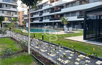 Kuşadası My Suits'te Havuz Cepheli 2+1 Daire