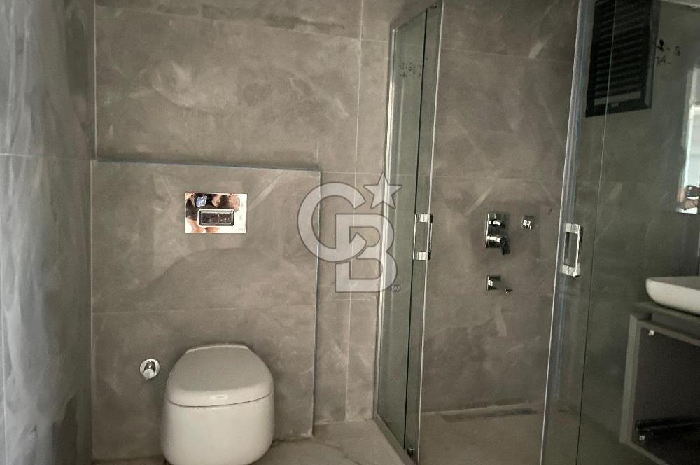 Kuşadası My Suits'te Havuz Cepheli 2+1 Daire