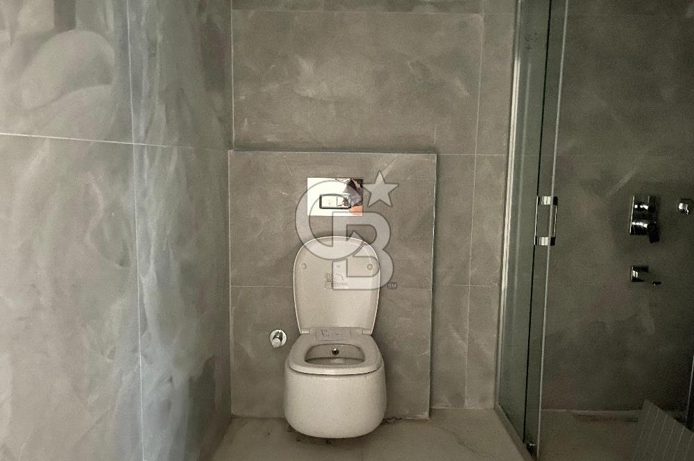 Kuşadası My Suits'te Havuz Cepheli 2+1 Daire