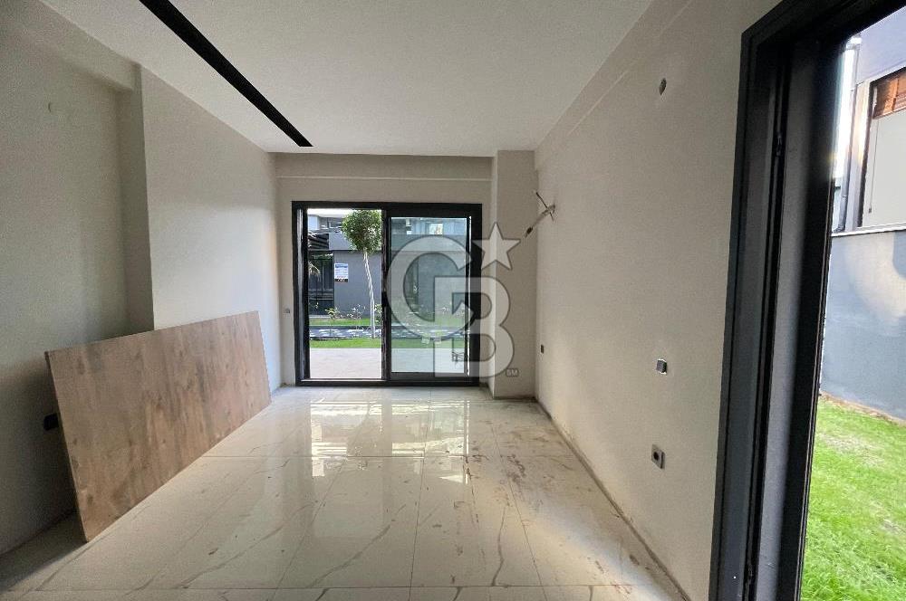 Kuşadası My Suits'te Havuz Cepheli 2+1 Daire