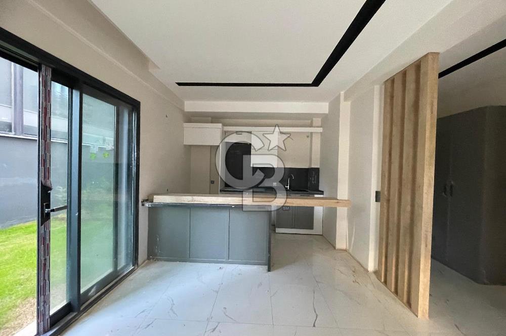 Kuşadası My Suits'te Havuz Cepheli 2+1 Daire