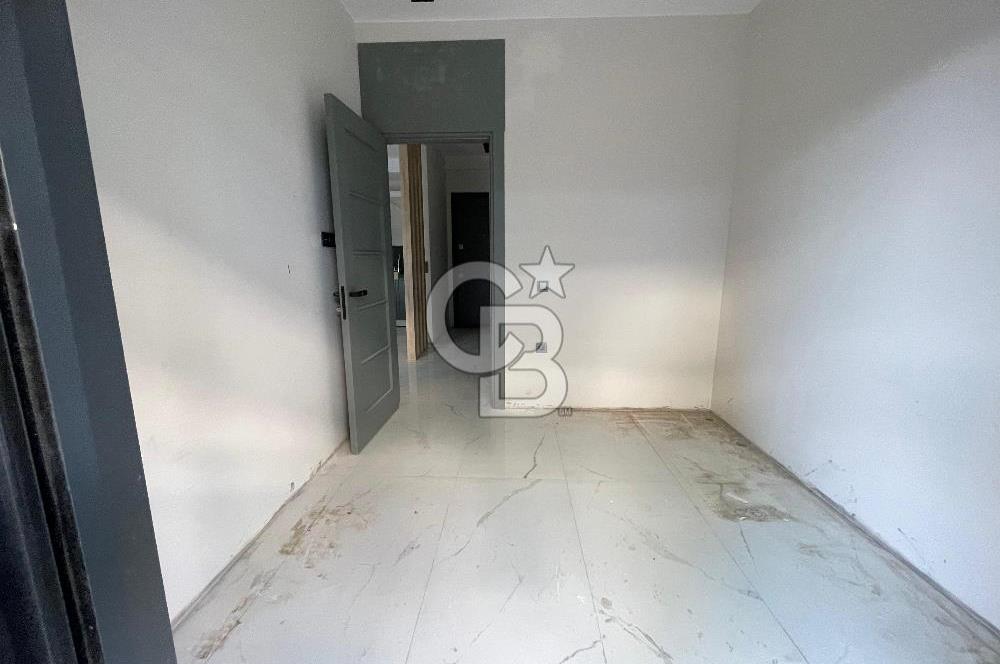 Kuşadası My Suits'te Havuz Cepheli 2+1 Daire