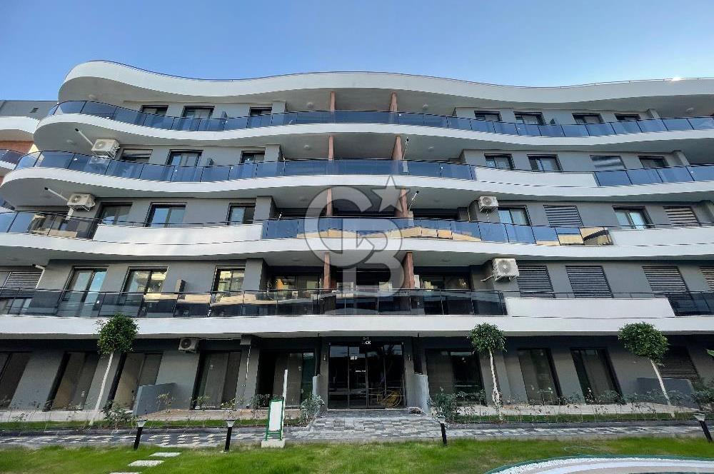 Kuşadası My Suits'te Havuz Cepheli 2+1 Daire