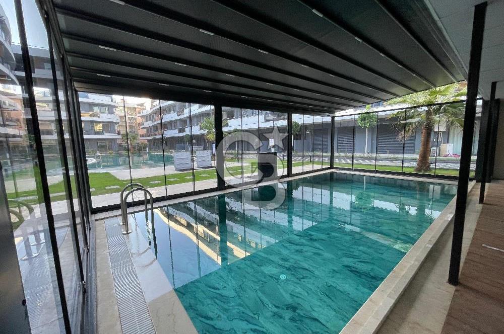 Kuşadası My Suits'te Havuz Cepheli 2+1 Daire