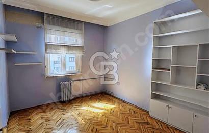 Kadıköy Sahrayıcedit de Satılık 3+1 Otoparklı