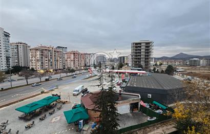 COLDWELL BANKER'DAN MERKEZİ KONUMDA SATILIK GENİŞ 3+1 DAİRE