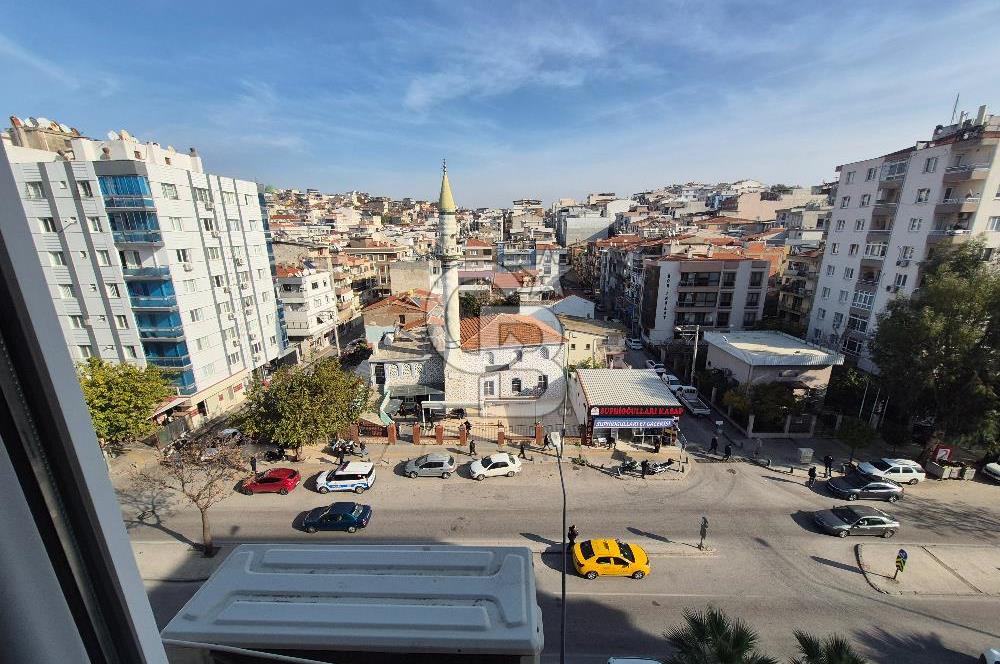 İZMİRPARK AVM YAKINI DOĞALGAZLI TADİLATLI ARAKAT 3+1 KİRALIK DAİRE
