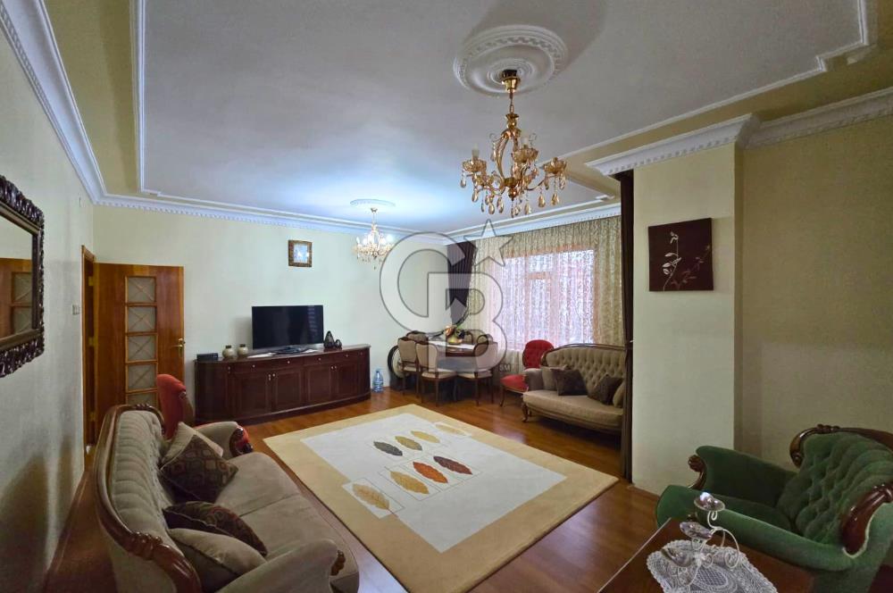 COLDWELL BANKER'DAN MERKEZİ KONUMDA SATILIK GENİŞ 3+1 DAİRE