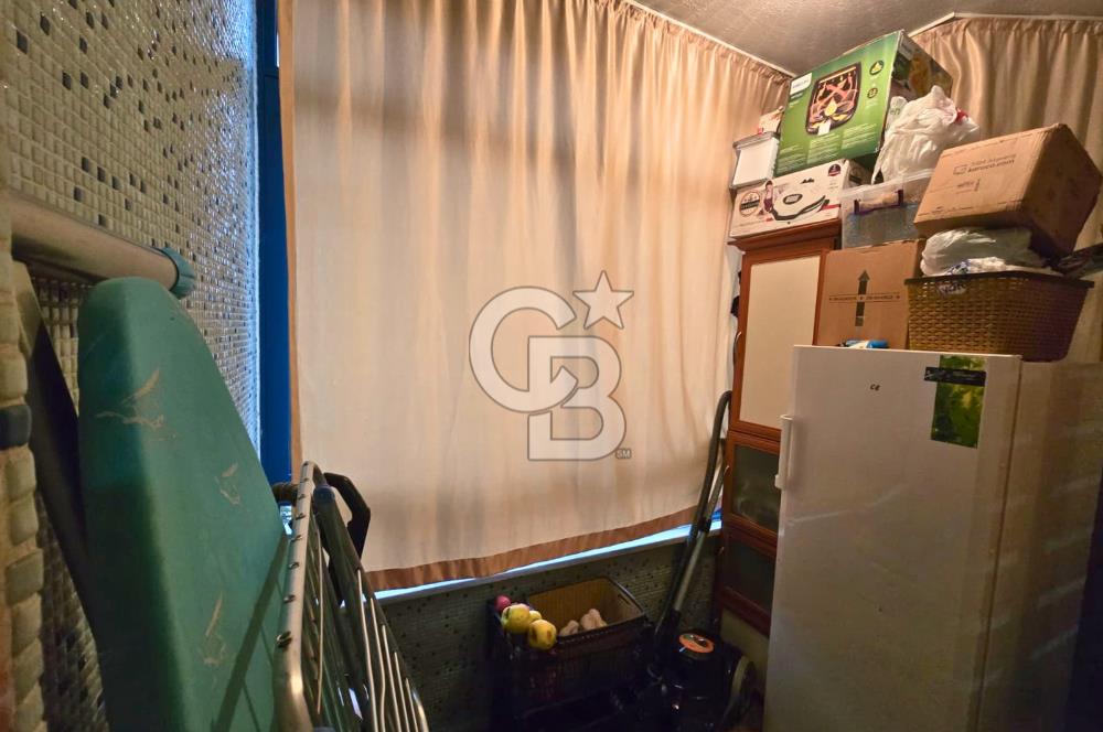 COLDWELL BANKER'DAN MERKEZİ KONUMDA SATILIK GENİŞ 3+1 DAİRE