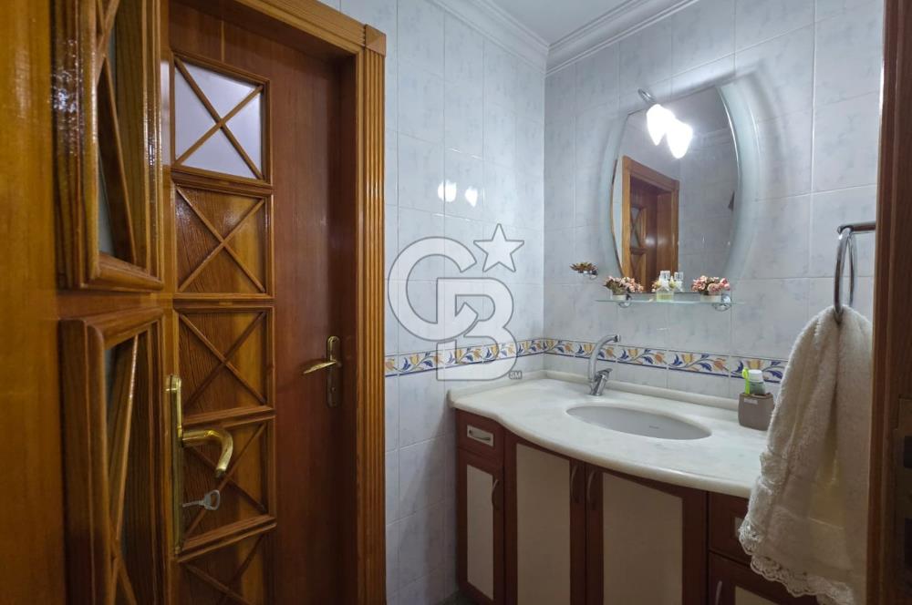 COLDWELL BANKER'DAN MERKEZİ KONUMDA SATILIK GENİŞ 3+1 DAİRE